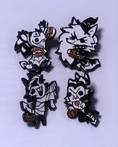 ヘルヴァボス ピンバッジ クッション ぬいぐるみ 特典 ブリッツ ルーナ