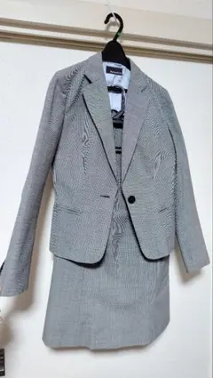 She loves SUITS グレー チェック柄 スカートセットアップ 7号