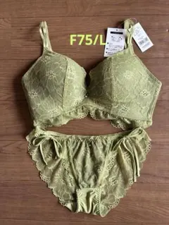 チュチュアンナ　特盛ブラ　ノンワイヤー　ブラ&紐ショーツ　グリーン　F75/L