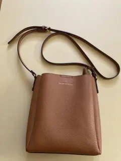 ブラウンレザーショルダーバッグ