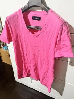 DOWBL ピンク Vネック Tシャツのサムネイル