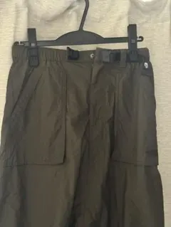 THE NORTH FACE ナイロンスカート カーキのサムネイル