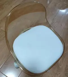 クリア・ホワイト モダンチェア