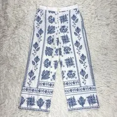 美品 ZARA ザラ 刺繍パンツ エンブロイダリー サイズSのサムネイル