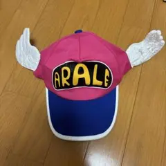 ARALÉ 翼付きキャップ