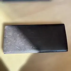 レザー製ダークブラウン長財布