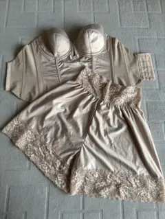 ブライダルビスチェ&ペチコート