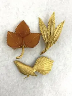 23.569【ブローチ】ヴィンテージ　アンティーク　葉っぱ　鼈甲？　鳥