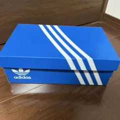 adidas ホワイト/ブラック スニーカー