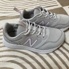 ローカットスニーカー スニーカー