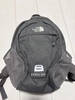 ノースフェイス　リュック15L スモールデイ　グレー