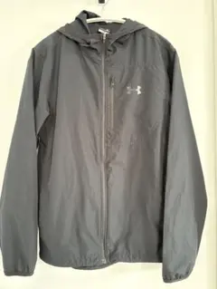 Under Armour 黒 ウィンドブレーカー S