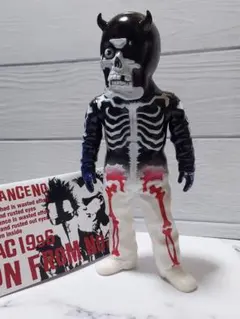 スカルマン ISOLATION FROM NO.13 BALZAC 黒白 青飛沫