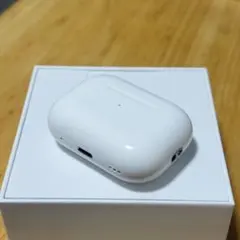 Apple AirPods Pro 第二世代 充電ケース　ライトニング充電　71