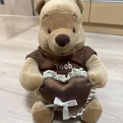 ディズニープーさんぬいぐるみ ハート型クッション付き
