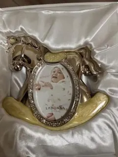 Item thumbnail for item d9faccbc-1850-4034-b323-db59cb128238