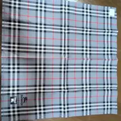 【未使用シール付】Burberrys チェック柄 ハンカチ 約43cm