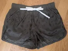 Kappa ショートパンツ　後ろジッパーポケットあり レオパード柄