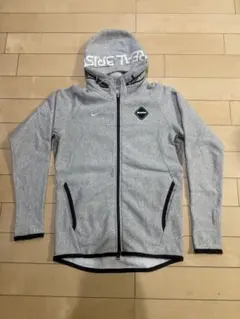 NIKE Bristolコラボ　ウインドブレーカー F.C.R.B.のフリマアイテム一覧