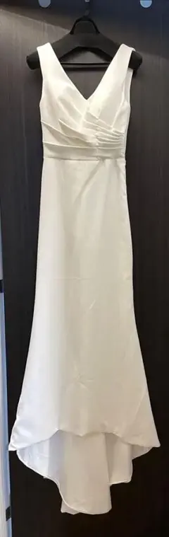 ノースリーブ ウェディングドレス Vネック マーメイド 二次会ドレス前撮り結婚式