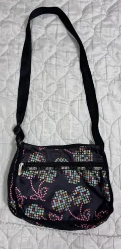 レスポートサック　ショルダーバッグ　一部擦れあり　LeSportsac