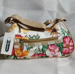 LeSportsacハワイW限定 花柄プアラニ 小型ショルダーバッグ クロエ