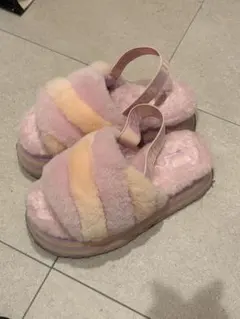 UGG 厚底サンダル ピンク系のサムネイル