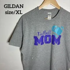 【US古着】GILDAN Football MOM ビッグプリント Tシャツ
