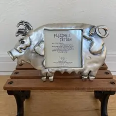 ヴィンテージ　ブタさんフォトフレーム　ピューター製　置き物　インテリア