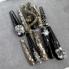 ゴールドブラックデカパーツトカゲネイルチップ