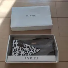 新品　INDIVI インディヴィ 　ポーチ ハンカチ セット　プレゼントのサムネイル