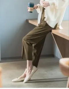 GLOBAL WORK ウツクシルエットDRYテーパードパンツ　カーキ色