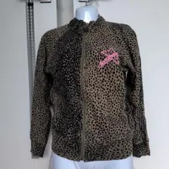 ピンク パーカー