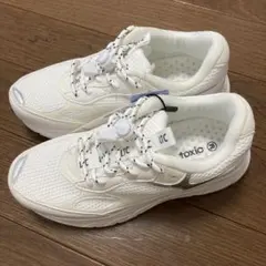 lovetoxic ホワイトスニーカー Mサイズ　未使用