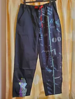 graniph　グラニフ　新世紀エヴァンゲリオン　クライミングパンツ