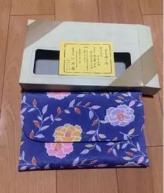 Item thumbnail for item 2591a3b6-5efa-4f27-8ea6-0f705d445d46