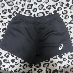 ASICS ブラックショートパンツ