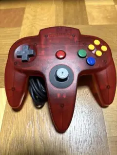 ニンテンドー64 クリアレッド有線コントローラー