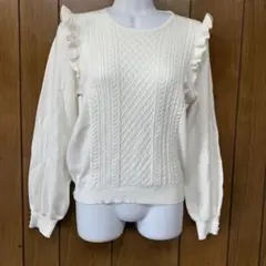 【INGNI イング】長袖ニット フリル付き 細身タイプ ホワイト♦︎M♦︎