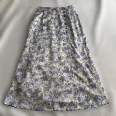 新品未使用 ナチュラルビューティーベーシック サテンフラワープリントスカート