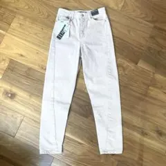 新品タグ付き topshop デニムパンツ ピンクのサムネイル