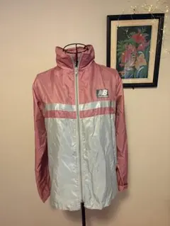 古着 New Balance ウィンドブレーカー レディース
