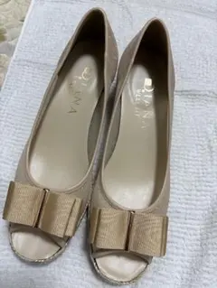 DIANA オープントゥ　パンプス