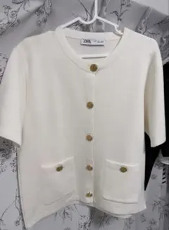 ZARA 半袖ニットカーディガン ゴールドボタン ホワイト Lのサムネイル