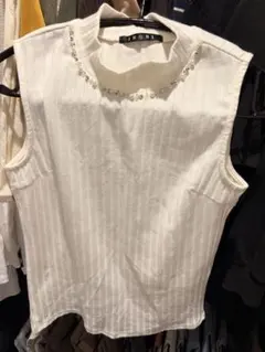 INGNI ホワイト ノースリーブ Mサイズ