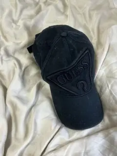 SALE GUESS ブラック ベースボールキャップのサムネイル