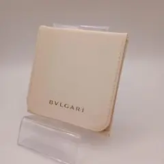 新品未使用✨BVLGARI ブルガリ アイボリー ネックレスケースのサムネイル