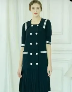 値下げしました。 韓国ワンピースDEBB ネイビー マリンプリーツーワンピース