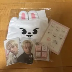 SKZOOスキズ オンラインくじ リノ リービット5点セット③ - メルカリ