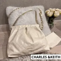 【最終値下げ中】Duo ドゥオ ブレードチェーンハンドルホーボーバッグ クリーム